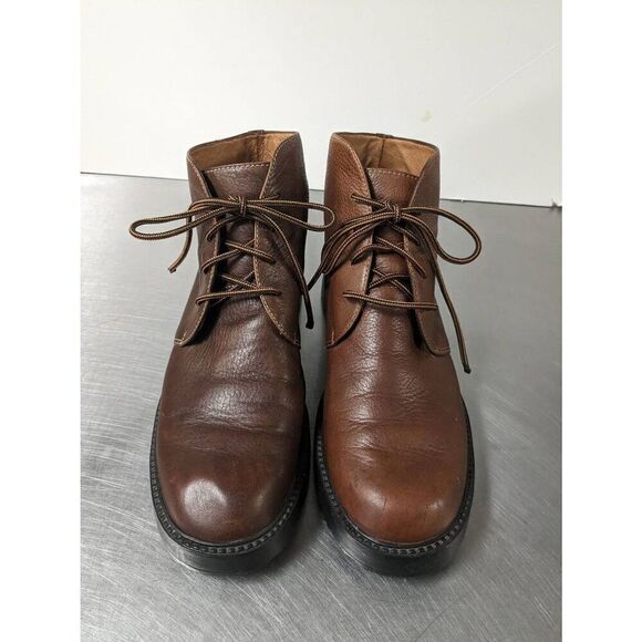 Clark's Men's Brown Leather Boots Size 10M. - Picture 1 of 11